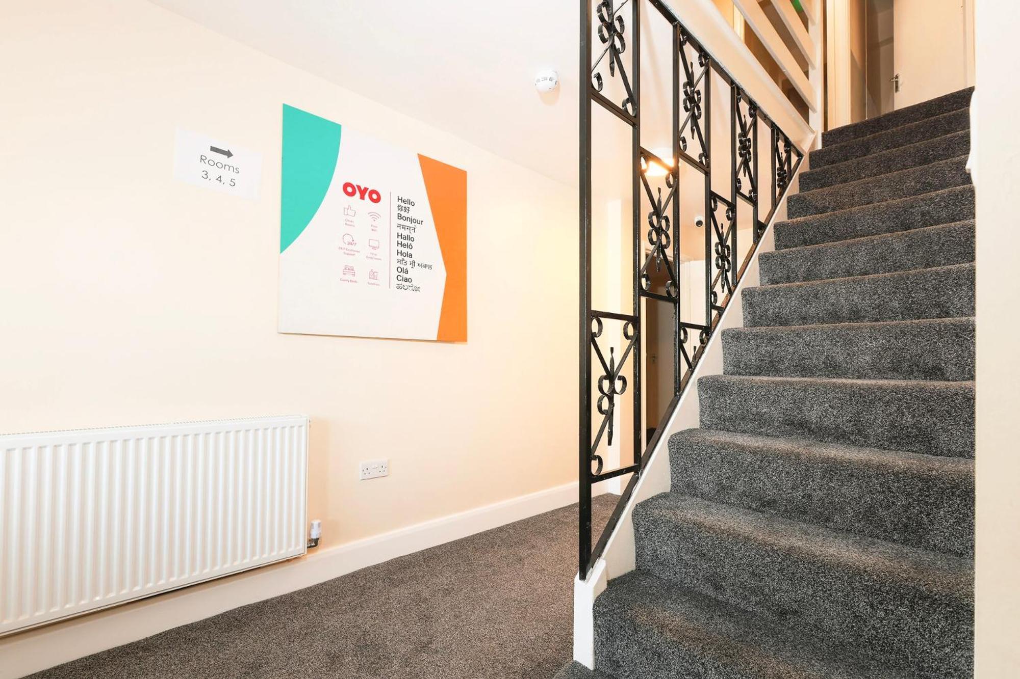 Oyo Honeycroft Lodge Uxbridge Dış mekan fotoğraf